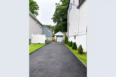 407 E 10th Ave, Roselle, NJ 07203 - Photo 20