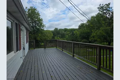 693 Townsbury Rd, Mansfield Township, NJ 07838 - Photo 2