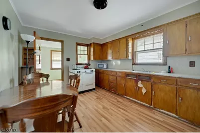 30 Menzel Ave, Maplewood, NJ 07040 - Photo 6