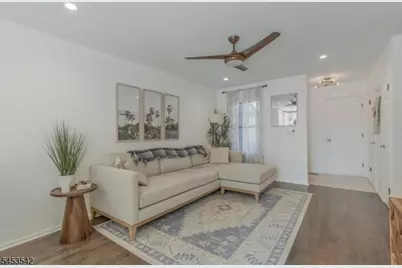 416 Willow Ct, Raritan Township, NJ 08822 - Photo 8