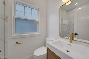 20 Lexington Ave, Montclair, NJ 07042 - Photo 12