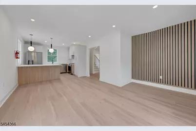 20 Lexington Ave #2, Montclair, NJ 07042 - Photo 10