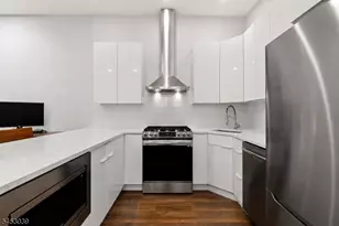 245 Summit Ave, Jersey City, NJ 07304 - Photo 22