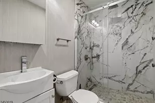 245 Summit Ave, Jersey City, NJ 07304 - Photo 28