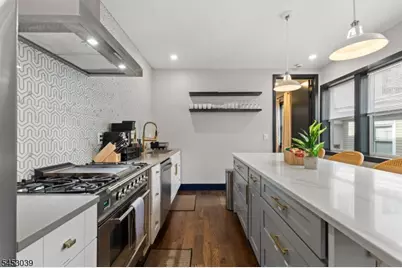 245 Summit Ave, Jersey City, NJ 07304 - Photo 6