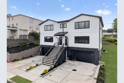 85 - 87 Echo Pl #B, Elmwood Park, NJ 07407 - Photo 1