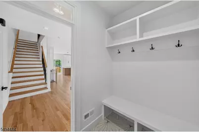 85 - 87 Echo Pl #B, Elmwood Park, NJ 07407 - Photo 4