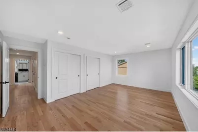 85 - 87 Echo Pl #B, Elmwood Park, NJ 07407 - Photo 16