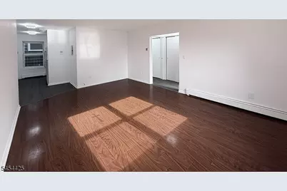 19 Van Rensselear St #4, Belleville, NJ 07109 - Photo 2