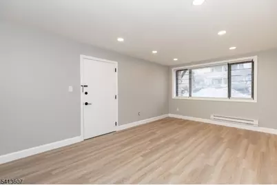100 Lakeview Ave #1B, Clifton, NJ 07011 - Photo 1