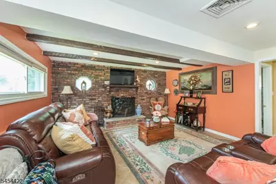 320 Horseneck Rd, Fairfield, NJ 07004 - Photo 2