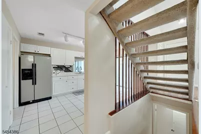 148 Linda Ln #148, Edison Twp., NJ 08820 - Photo 12
