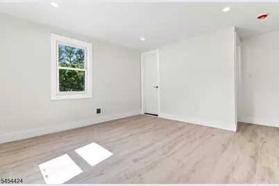23 Buckingham Rd, West Orange Township, NJ 07052 - Photo 20