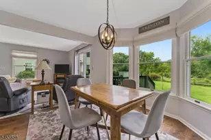 28 Pond Ridge Dr, Clinton, NJ 08809 - Photo 18