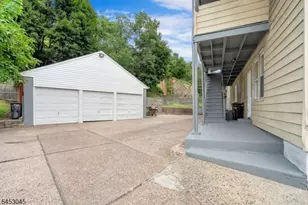 25 Belmont Ave, Paterson, NJ 07522 - Photo 22