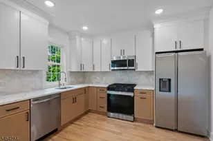 196 Taylor St, Orange, NJ 07050 - Photo 2