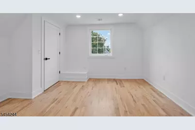 196 Taylor St #2, Orange, NJ 07050 - Photo 6