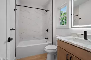 196 Taylor St, Orange, NJ 07050 - Photo 12