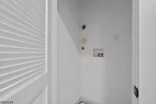 196 Taylor St, Orange, NJ 07050 - Photo 10