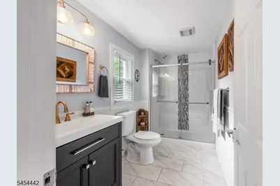 28 Chicjon Ln, East Hanover Township, NJ 07936 - Photo 14