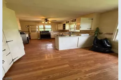 37 Hope Rd, Liberty Township, NJ 07838 - Photo 4