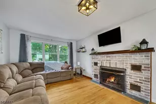 416 Lakeview Ave, Ringwood, NJ 07456 - Photo 2