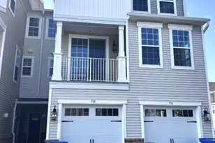 735 Station Rd, Dunellen, NJ 08812 - Photo 4