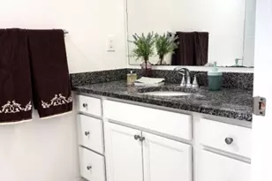 735 Station Rd, Dunellen, NJ 08812 - Photo 24
