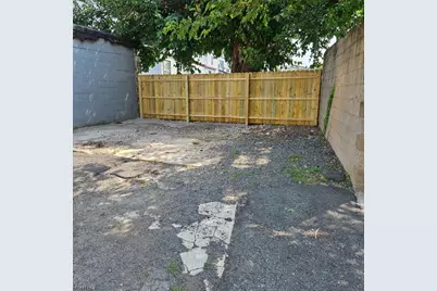 115 Tremont Ave, East Orange, NJ 07018 - Photo 4