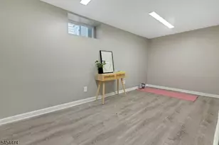 30 Tichenor Pl, Montclair, NJ 07042 - Photo 24