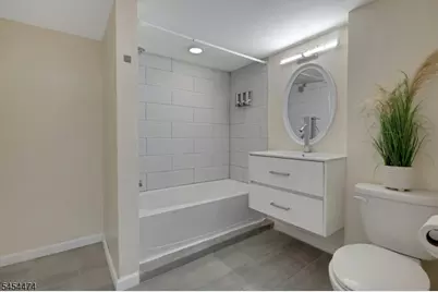 30 Tichenor Pl, Montclair, NJ 07042 - Photo 22