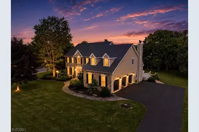 16 Meadowview Dr, Lopatcong Township, NJ 08865 - Photo 2