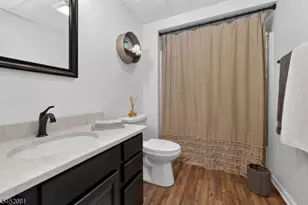 16 Meadowview Dr, Lopatcong Township, NJ 08865 - Photo 38
