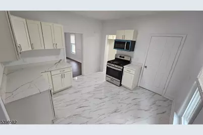 5 Jefferson St, Newton, NJ 07860 - Photo 4