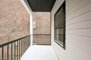 52 James St, Newark, NJ 07102 - Photo 16