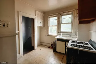 1 Western Pkwy, Irvington, NJ 07111 - Photo 16