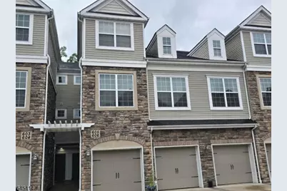 605 Lopez Ln, Morris Plains, NJ 07950 - Photo 2
