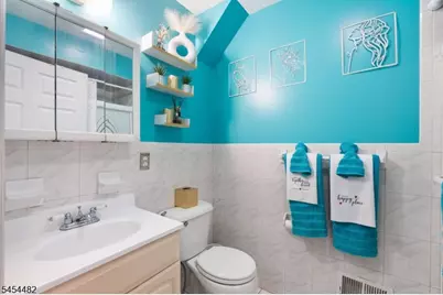 725 S 19th St, Newark, NJ 07103 - Photo 10