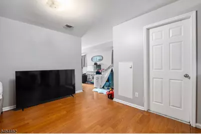 725 S 19th St, Newark, NJ 07103 - Photo 30