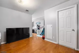 725 S 19th St, Newark, NJ 07103 - Photo 30