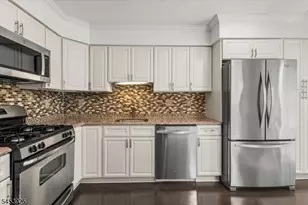 404 Timberbrooke Dr, Bedminster Township, NJ 07921 - Photo 16