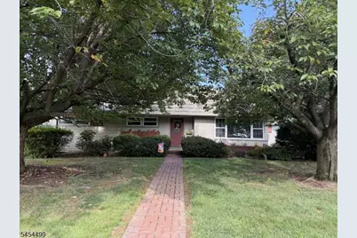221 Ohio Ave, Pohatcong Township, NJ 08865 - Photo 2