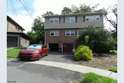 215 Buchanan Dr, Union Township, NJ 07083 - Photo 10