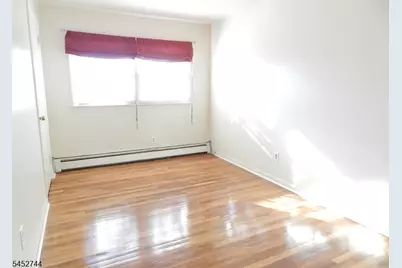 215 Buchanan Dr, Union Township, NJ 07083 - Photo 6