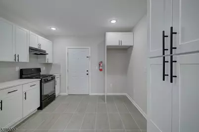 259 N Center St #2, Orange, NJ 07050 - Photo 6
