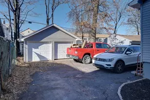 259 N Center St, Orange, NJ 07050 - Photo 28