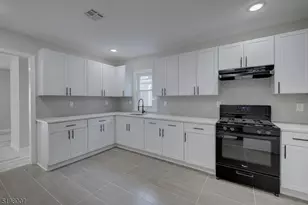 259 N Center St, Orange, NJ 07050 - Photo 14