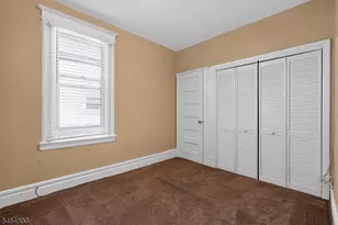 18 Llewellyn Ave, Bloomfield, NJ 07003 - Photo 8