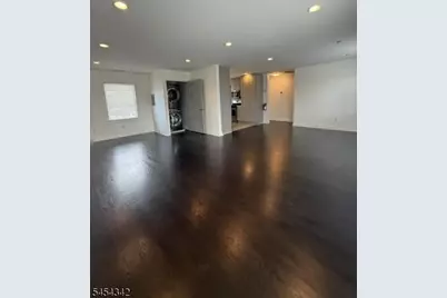 77 Jefferson Pl, Totowa, NJ 07512 - Photo 2