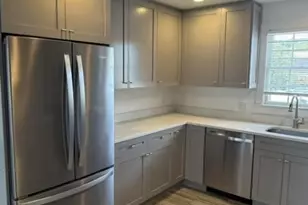 77 Jefferson Pl, Totowa, NJ 07512 - Photo 4